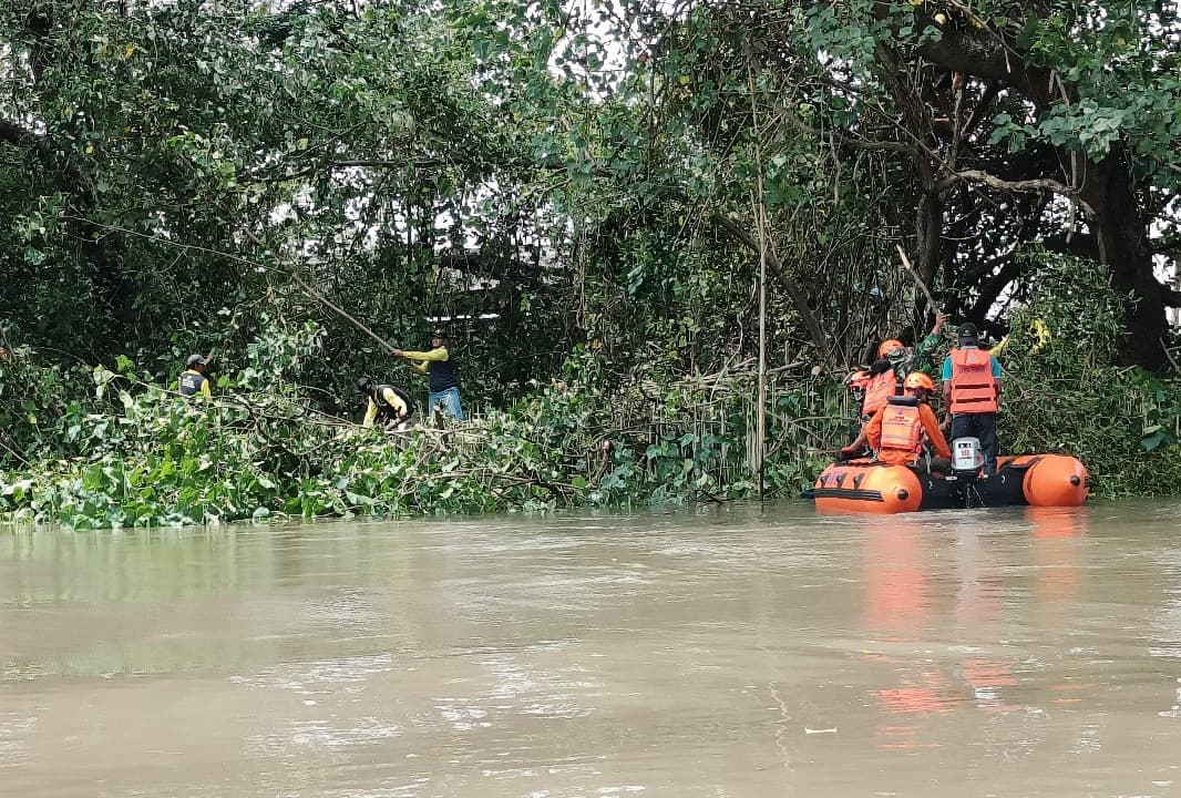 Atasi Banjir di Candi Sidoarjo, Pemprov Jatim Lakukan Pembersihan Sungai