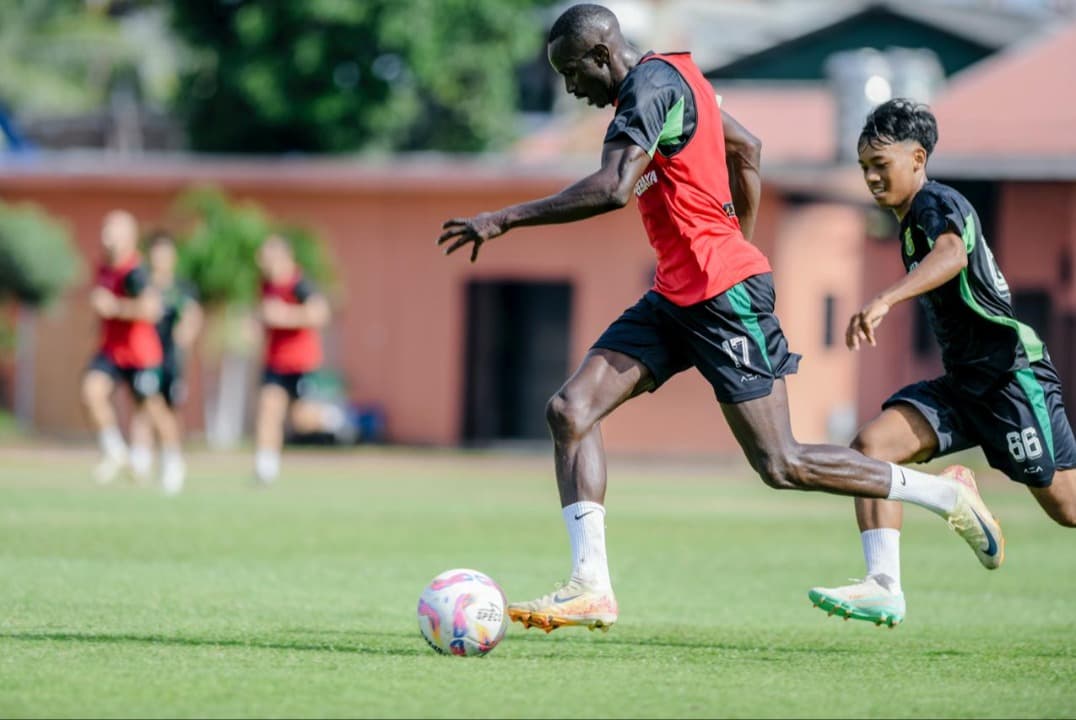 Motivasi Berlipat Penyerang Persebaya Flavio Silva Hadapi Persis Solo