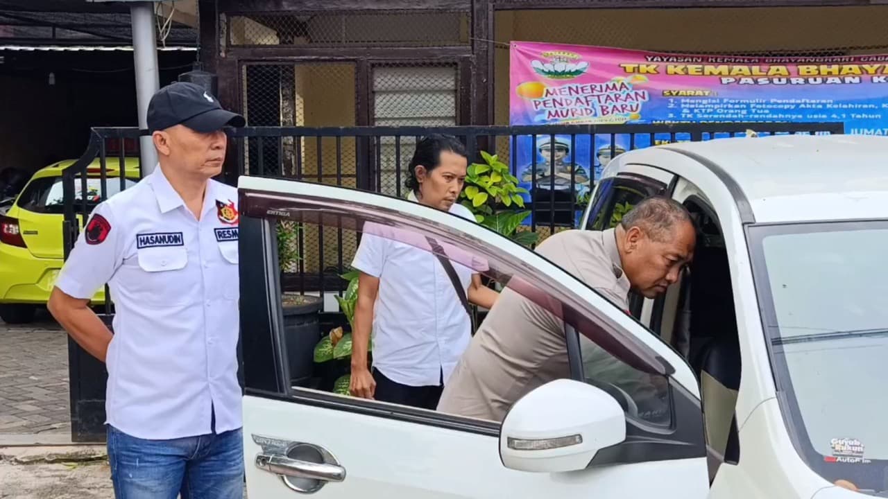 Hilang di Alun-Alun, Mobil Ertiga Ditemukan di Tepi Jalan Wonorejo Pasuruan