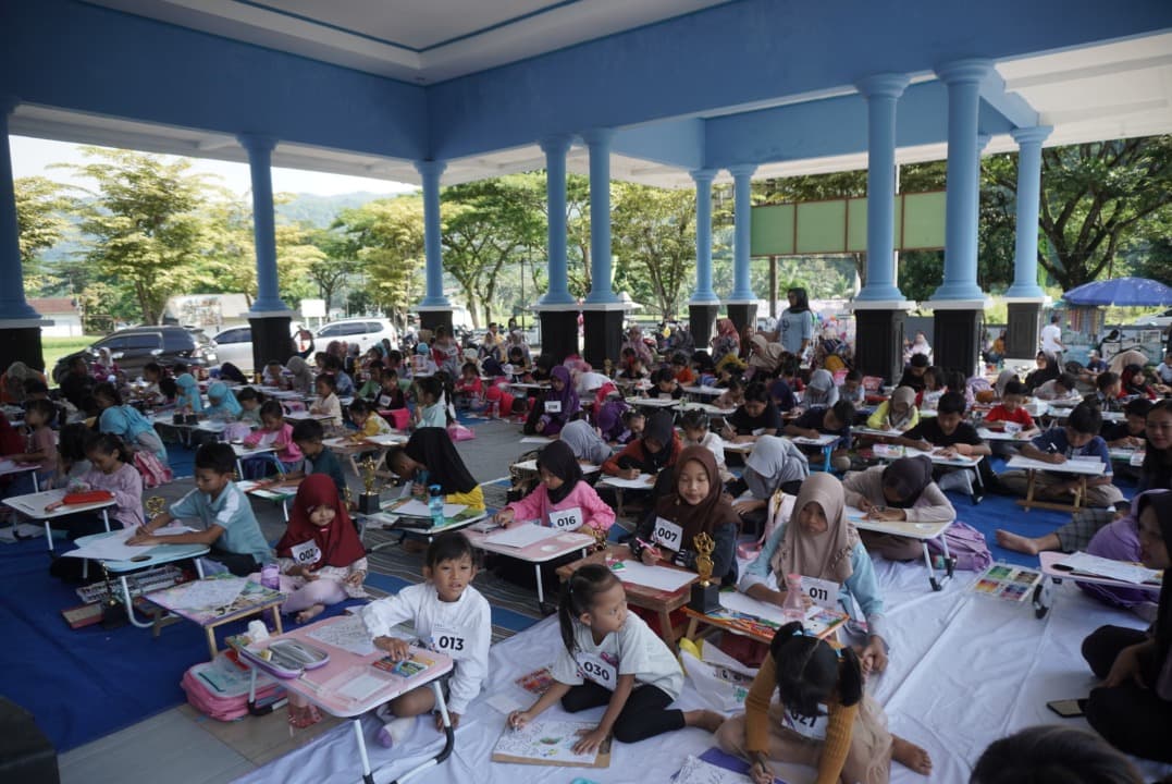 Jadi Titik Kedua, Anak-anak di Kebonagung Antusias Mengikuti Kompetisi Mewarna dan Menggambar