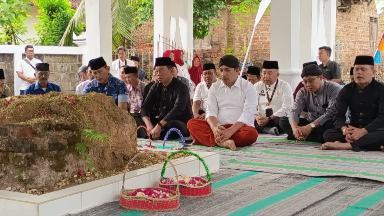 Ziarah Makam Leluhur, ASB Bicara Soal Nilai Kepemimpinan Para Pendahulu