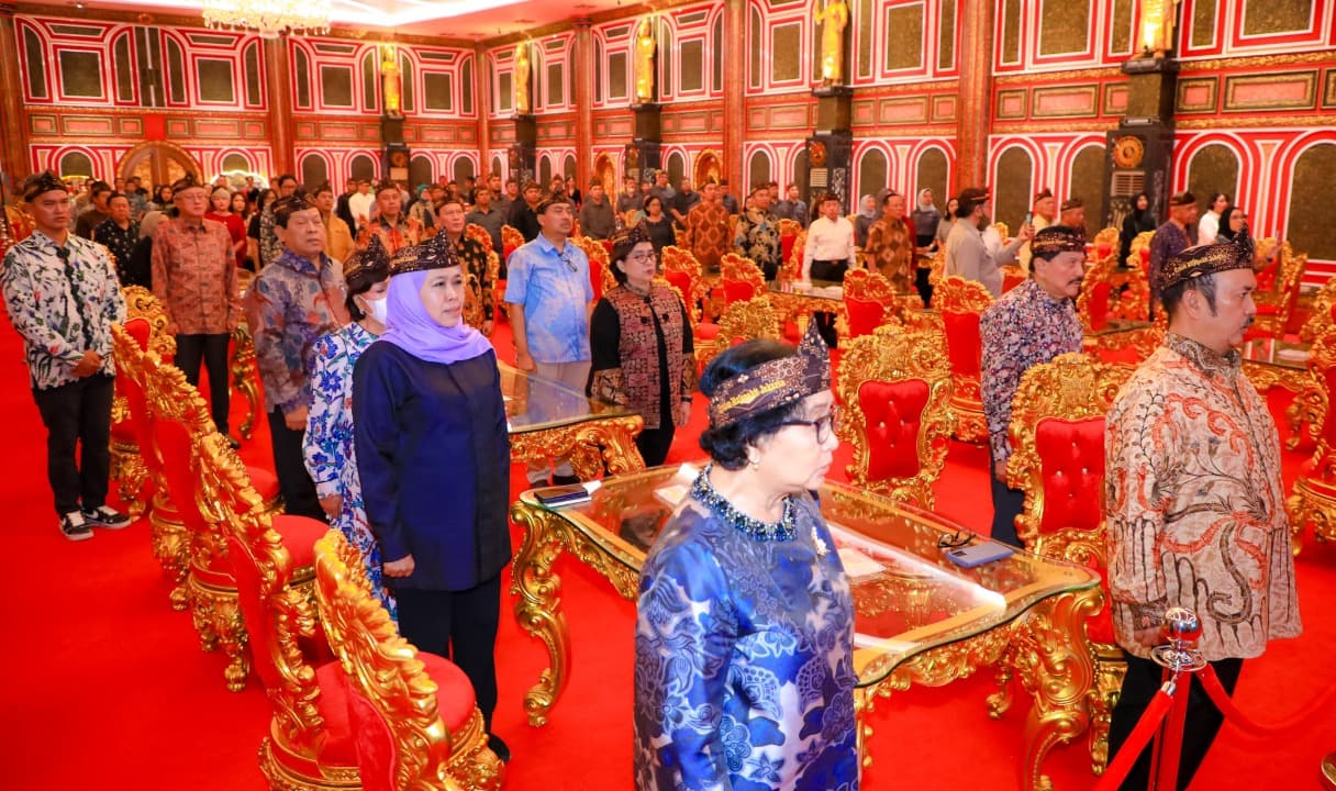 Jelang Pelantikan, Khofifah Kunjungi Kraton Majapahit Jakarta