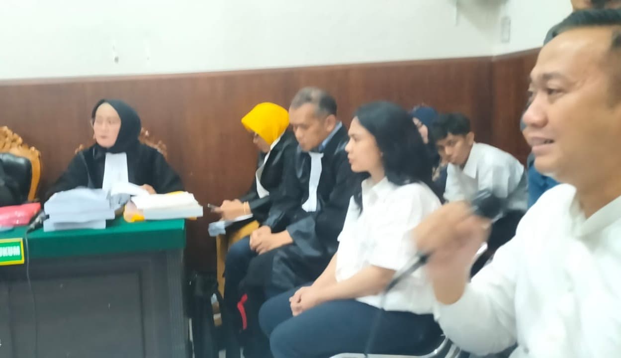 Sidang Penipuan Tekstil, Greddy Menyesal Ajak Lisa Soegiharto Berinvestasi di PT GTI