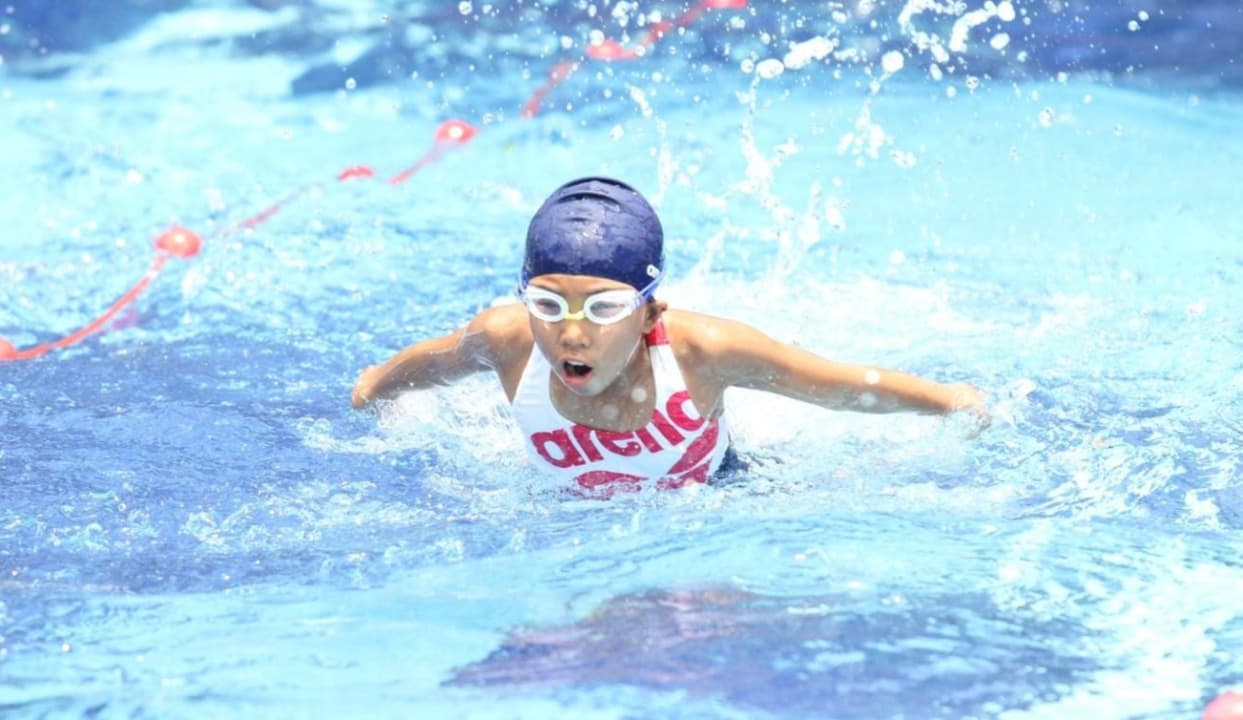 300 Pelajar Ikuti The Fun Swimming Club Competition and Award 2025 di Surabaya