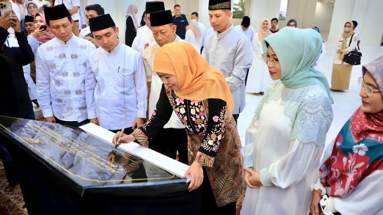 Diresmikan Khofifah, Masjid KHAS Krampyangan Jadi Pusat Edukasi Keislaman di Kota Pasuruan