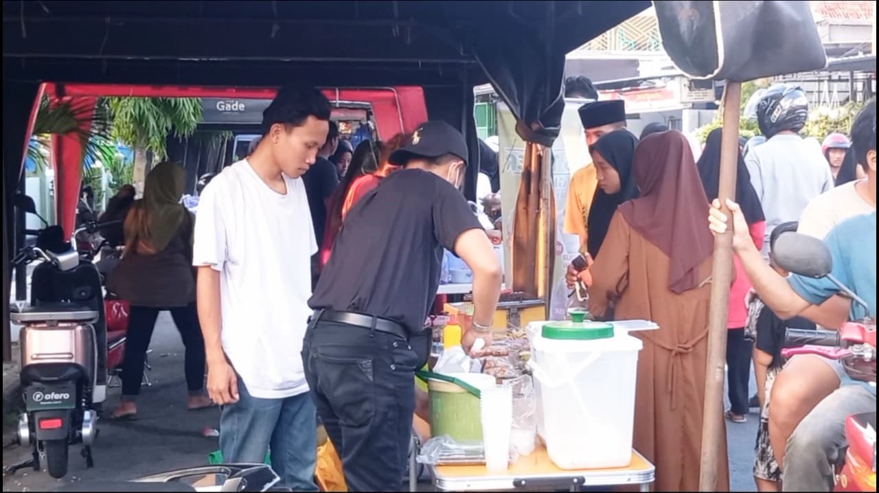 Tradisi Berburu Takjil Saat Ramadan, Momen yang Selalu Dinanti