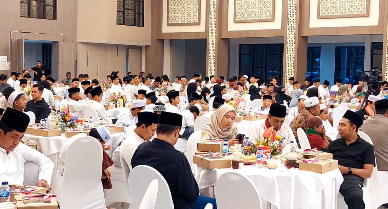 Momen Ramadhan, Ditintelkam Polda Jatim Beri Santunan Kepada Anak Yatim Piatu