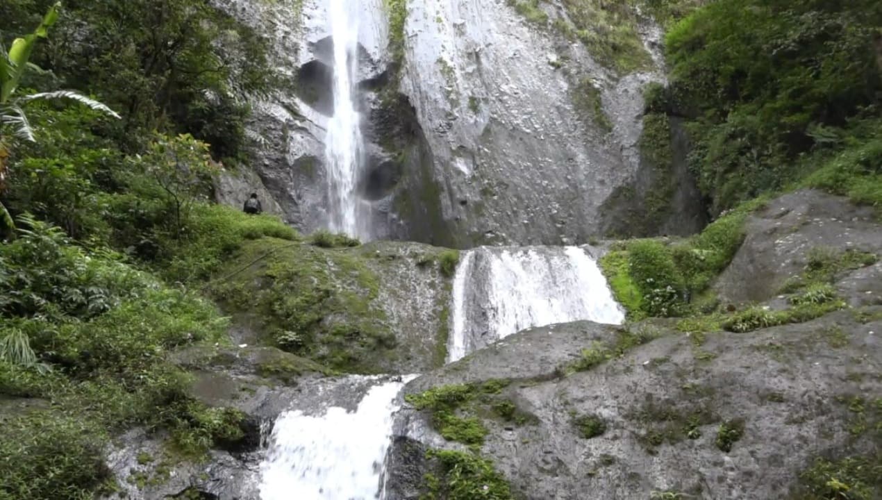 Air Terjun Dolo Destinasi Wisata Alam Menawan di Lereng Gunung Wilis Kediri