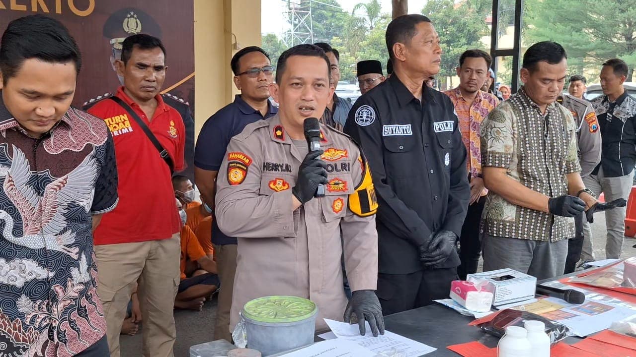 Ops Pekat Semeru 2025, Polres Mojokerto Tangkap 81 Tersangka dan 4,2 Kg Serbuk Mercon