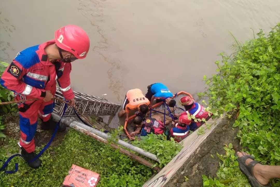 Kepergok Njambret di Tugu Pahlawan, Pelaku Tewas Tenggelam di Sungai Jalan Karet