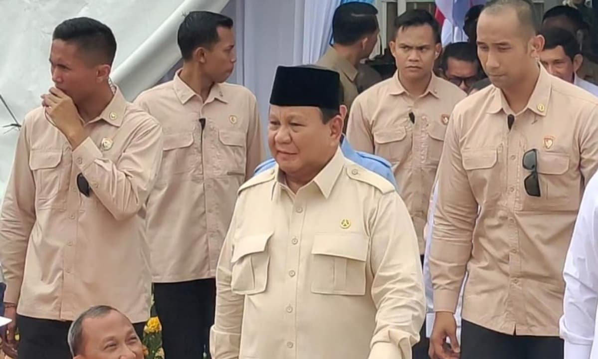 Presiden Resmikan Produksi Pemurnian Logam Mulia Terbesar di Dunia di Gresik