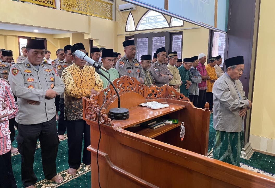 Polres Mojokerto Gelar Shalat Gaib 3 Anggota Gugur di Way Kanan Lampung