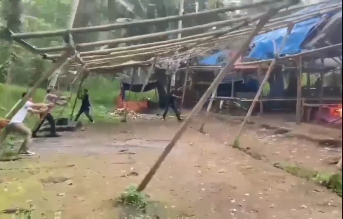 Polisi Grebek Arena Judi Sabung Ayam