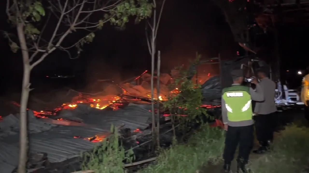 Kandang Ayam di Ngawi Terbakar, Kerugian Capai Rp 1 Miliar