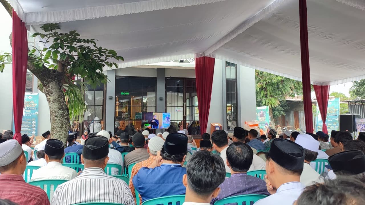 Ratusan Jamaah Padati Masjid Nur Hasan Akhiri Safari Dakwah Ustaz Oemar Mita di Kediri