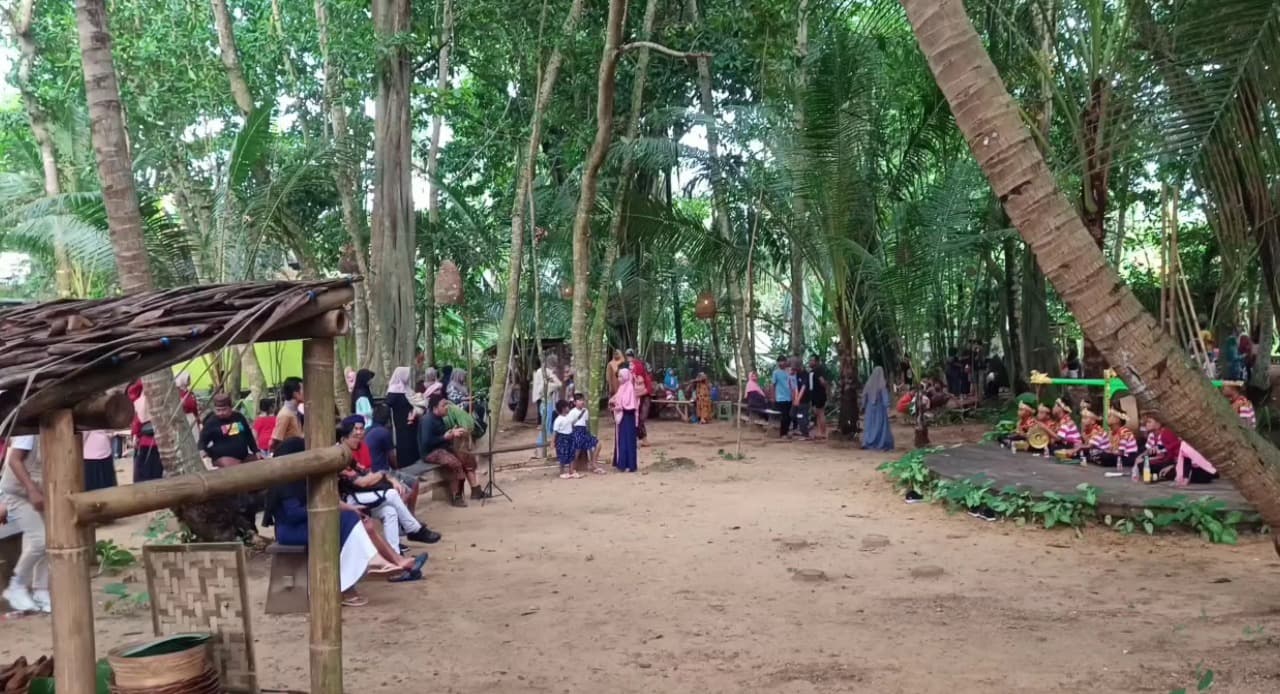 Pasar Kebun Jadi Objek Wisata Unik dengan Suasana Tempo Dulu