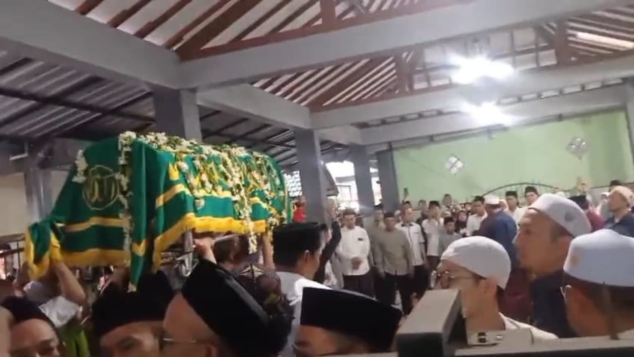 Kota Malang Berduka, Ulama Kharismatik KH. M Baidowi Muslich Wafat, Ribuan Umat Berkabung