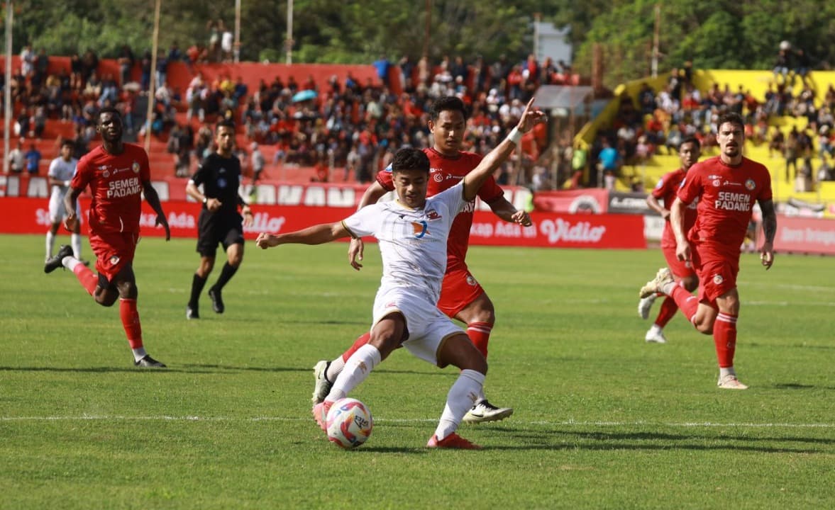 Dikalahkan Semen Padang, Intip Posisi Madura United di Klasemen Liga 1