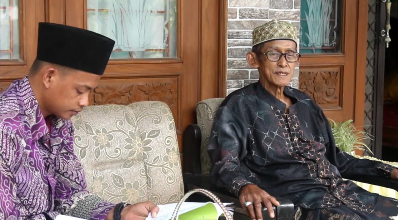 Demi Menjaga Identitas Lokal, Abdur Arifin Tetap Semangat Mengajar Bahasa Madura