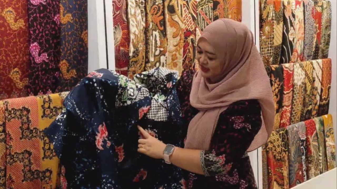 Batik Khas Kediri Tembus Pasar Internasional, Angkat Ikon Daerah Lewat Karya