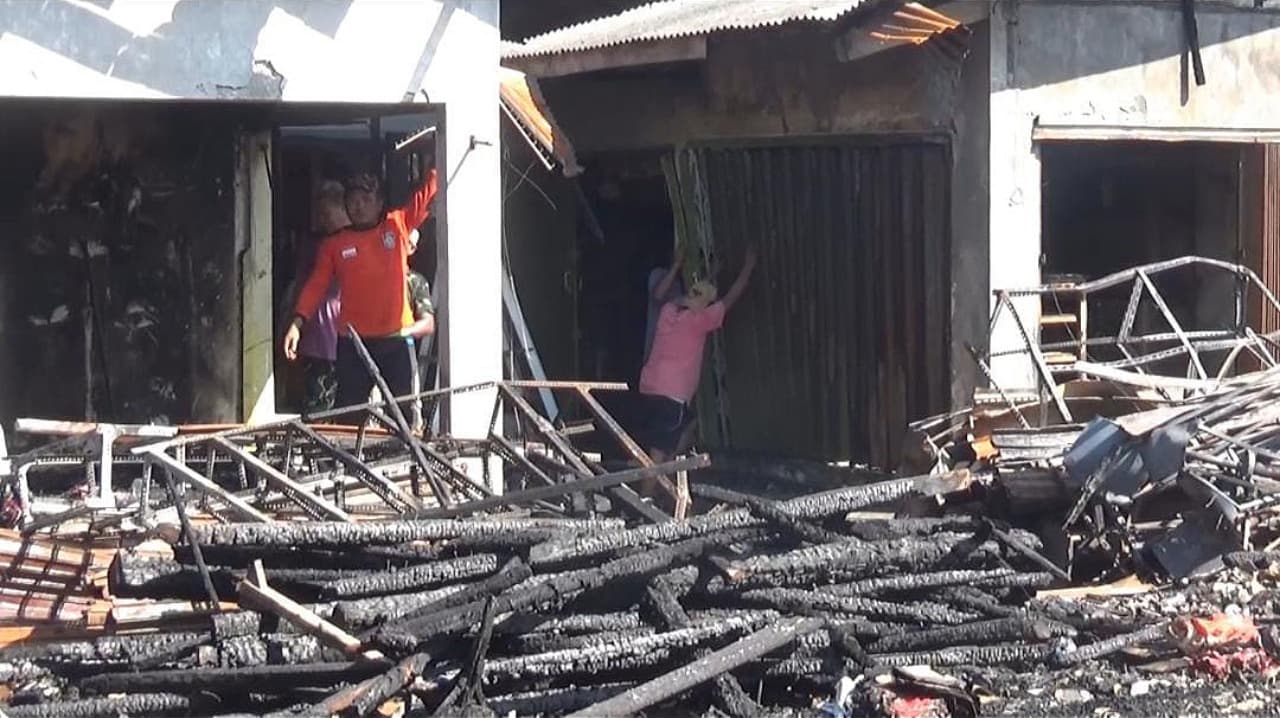 Pedagang Pasar Mojoduwur Mengais Sisa Dagangan,  Ada Oknum APH Minta Uang Penyelidikan