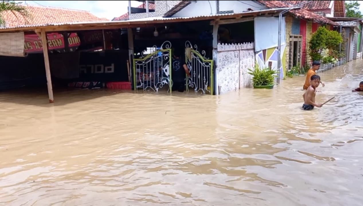 Diguyur Hujan Deras, 6 Kelurahan dan 1 Desa di Pamekasan Terendam Banjir