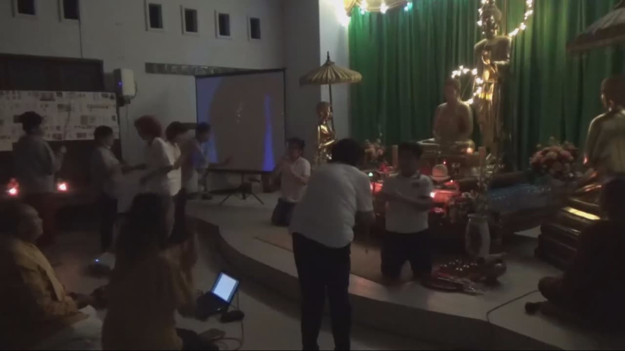 Puluhan Umat Buddha di Tulungagung Laksanakan Puja Bhakti Peringatan Detik-Detik Waisak 2569 BE / 2025