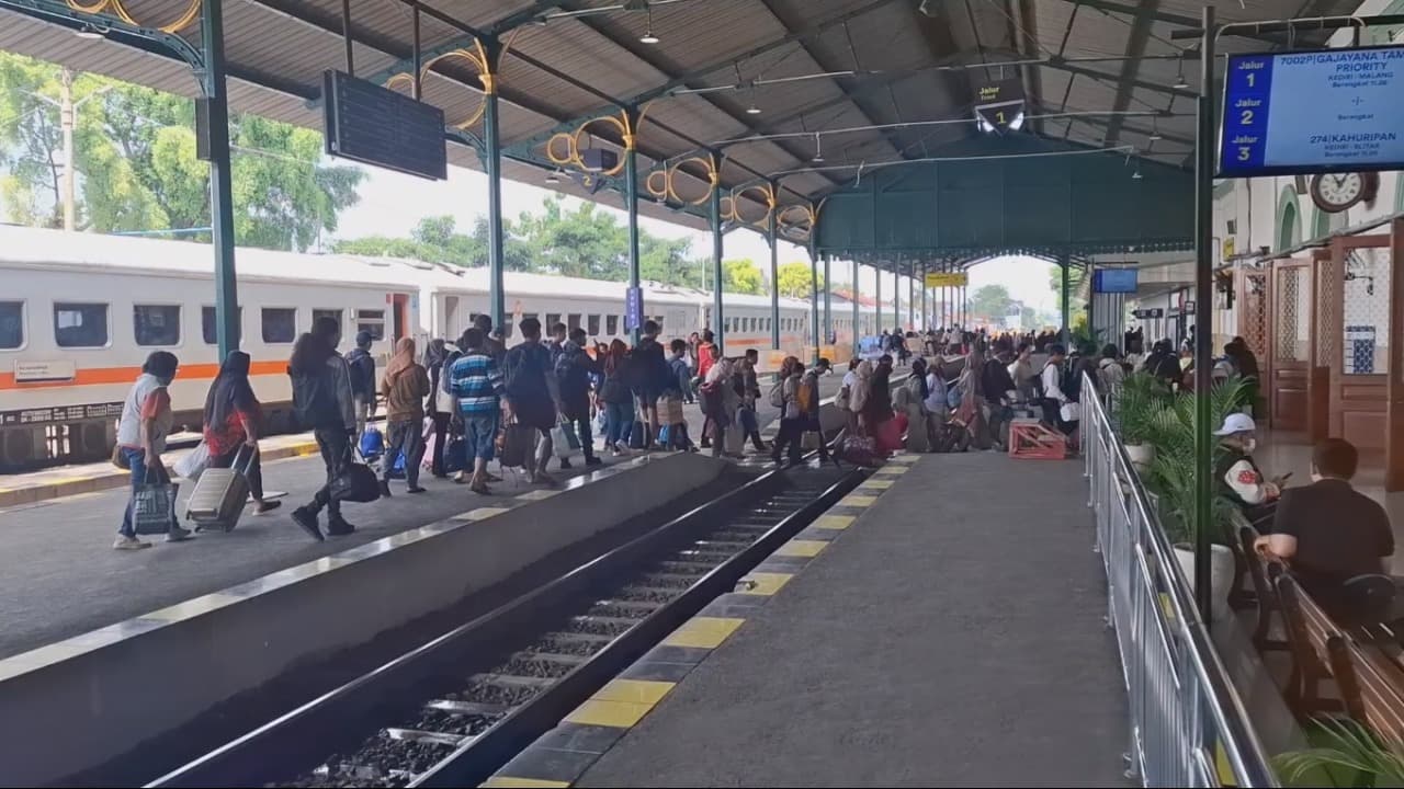 Libur Panjang Waisak, Jumlah Penumpang di Stasiun Kediri Meningkat 20 Persen