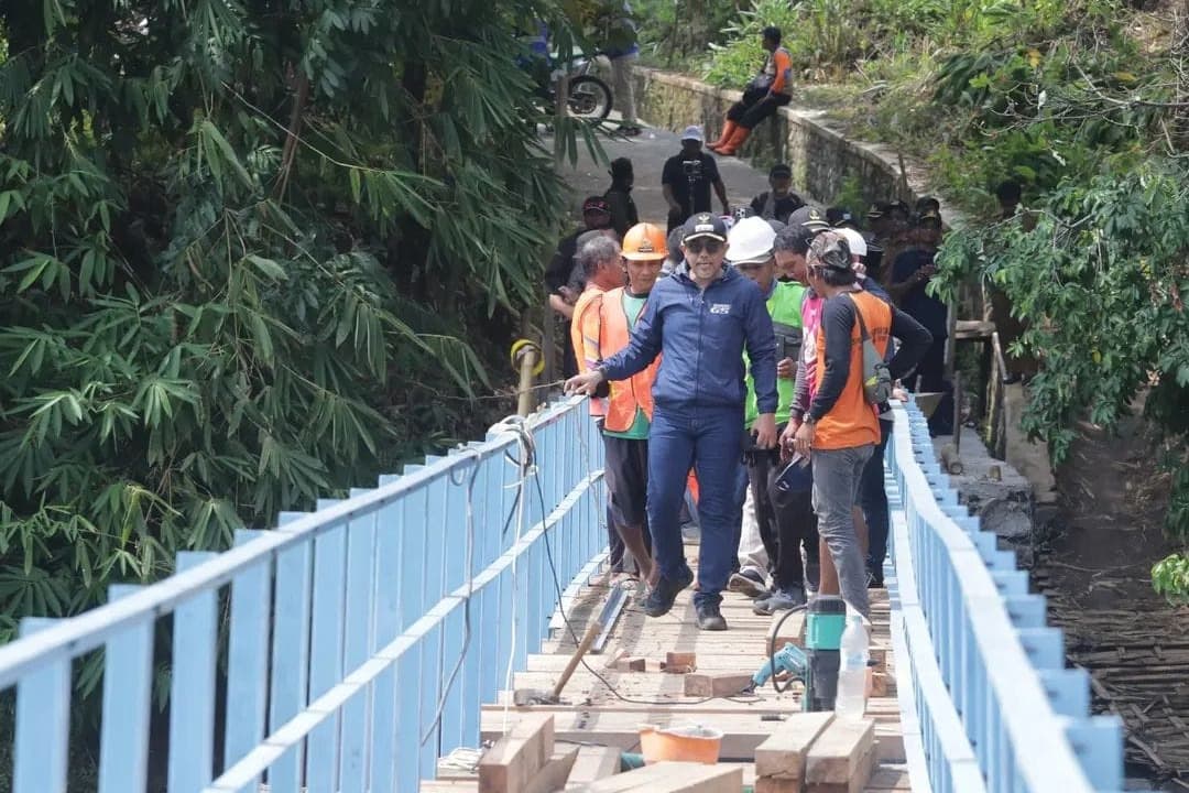 Bupati Probolinggo Targetkan Perbaikan Jembatan dan TPT Selesai dalam 10 Hari