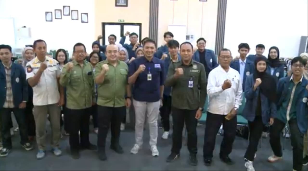 Satpol PP dan Bea Cukai Kanwil Jatim 2 Edukasi Rokok Ilegal kepada Mahasiswa Unair di Banyuwangi