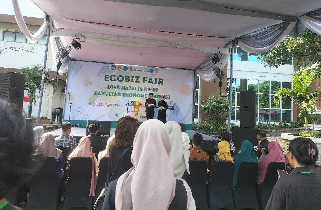 Meriahnya Ecobiz Fair Festival pada Perayaan Dies Natalis ke-59 Fakultas Ekonomi Bisnis UPN Veteran Jawa Timur