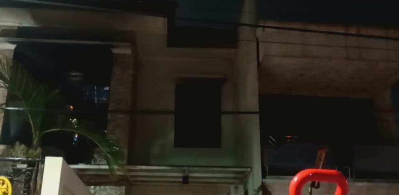 Ruang Fitnes Rumah Mewah di Surabaya Terbakar