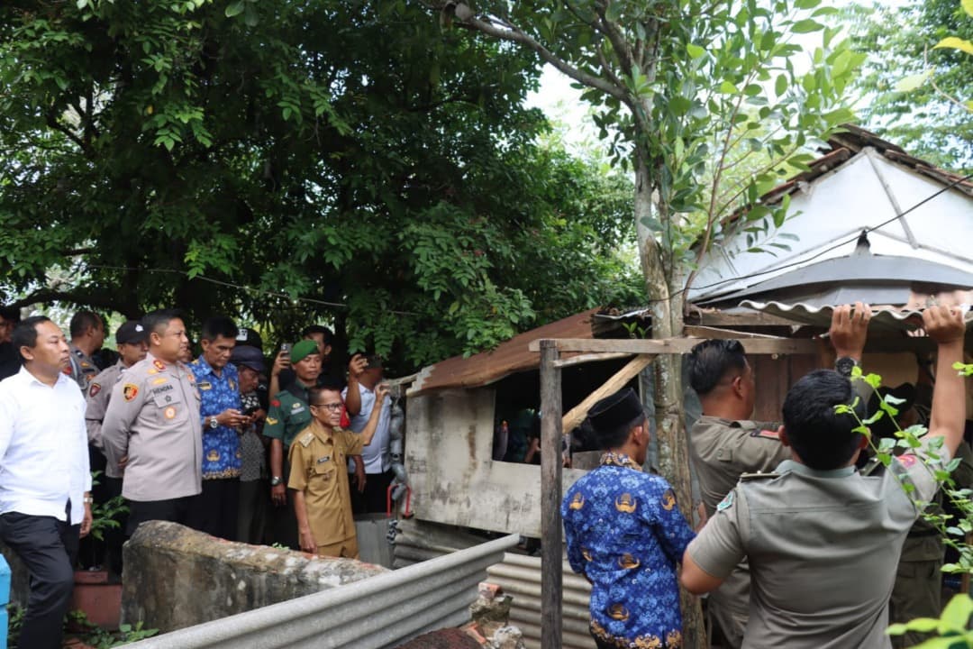 Makam Raja Pamekasan Dijadikan Tempat Pesta Narkoba, Empat Tersangka Diamankan