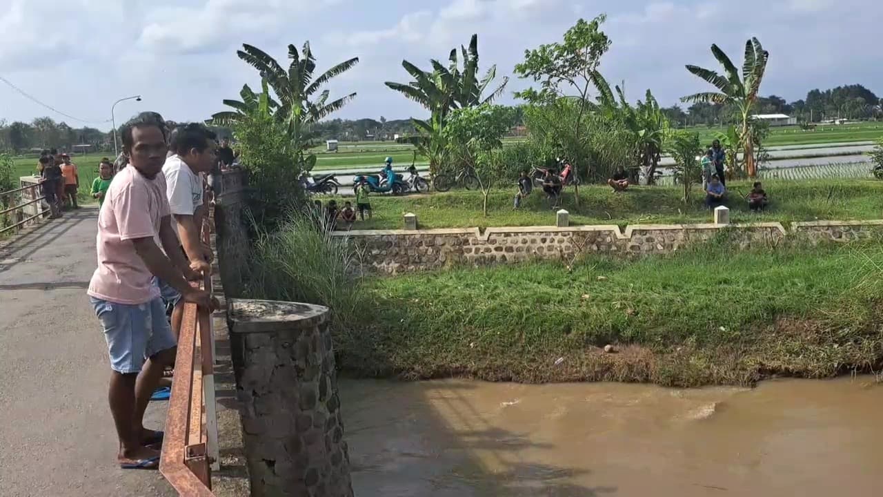 BPBD Ponorogo Masih Lakukan Pencarian Buruh Tani yang Hanyut di Sungai Keling