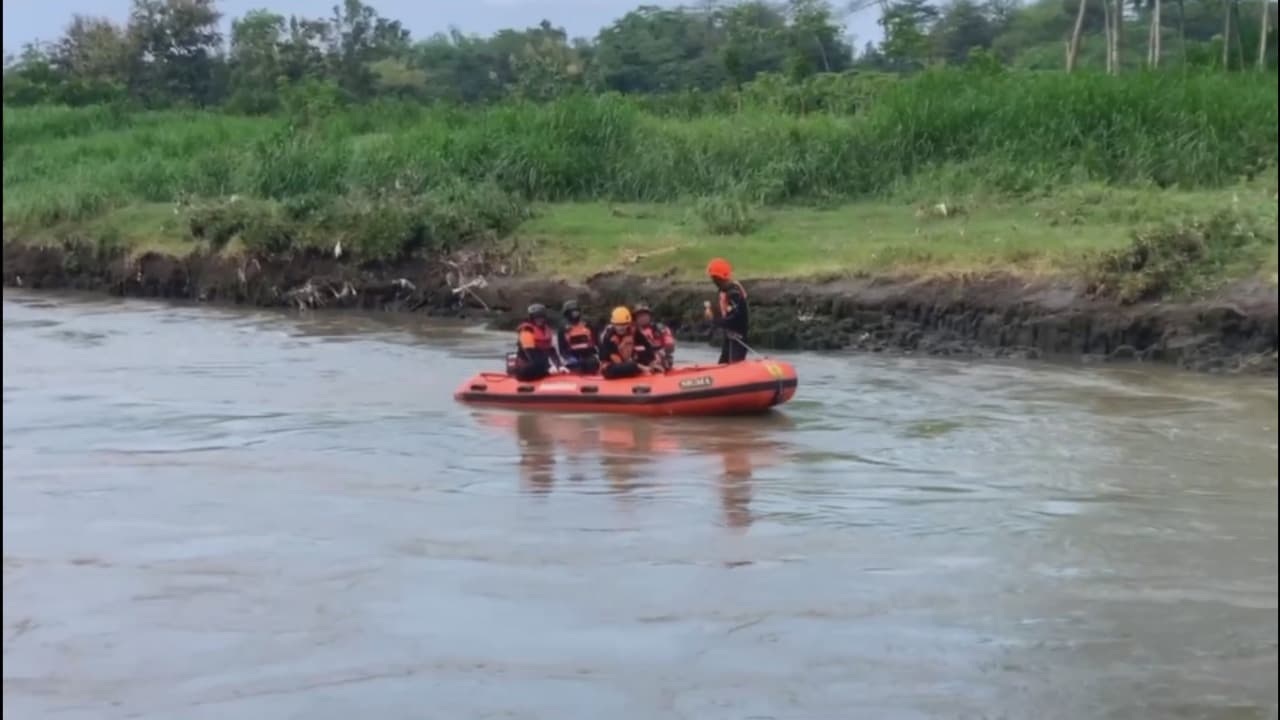 Hingga Hari Keempat Balita Hanyut di Selokan Blitar Masih Belum Ditemukan, Tim SAR Perluas Pencarian