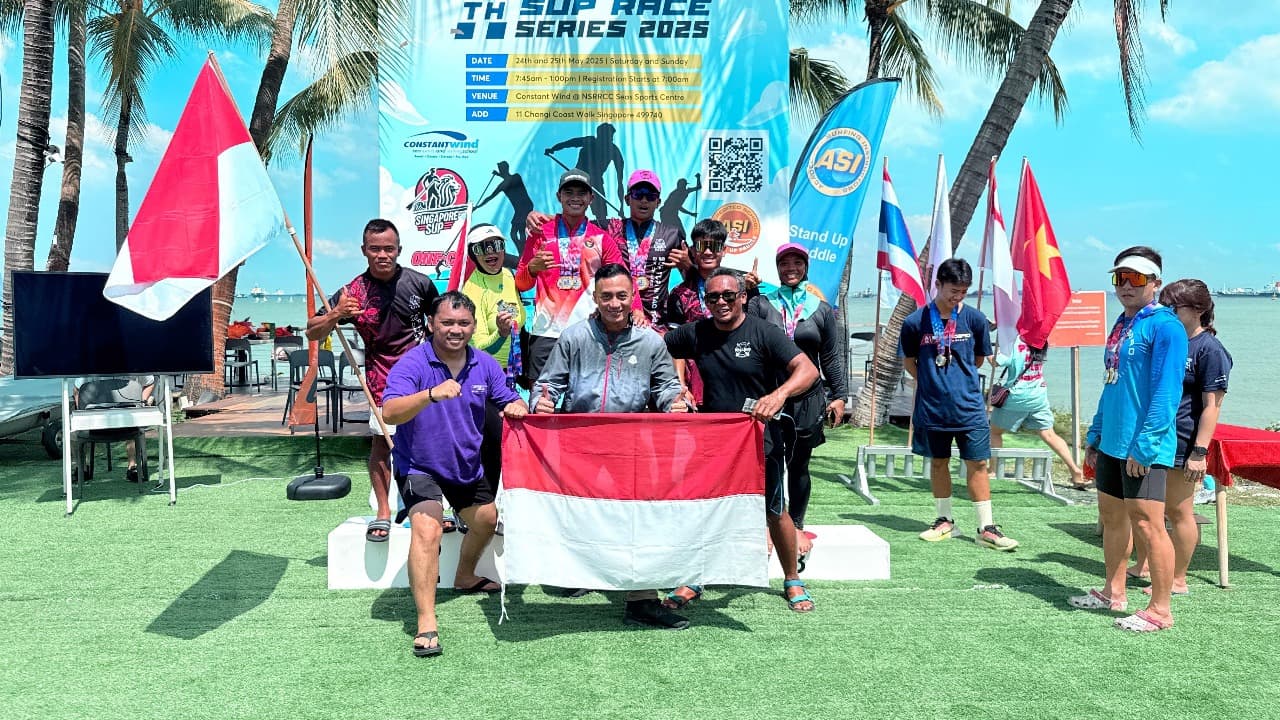 Indonesia Bawa Pulang 15 Medali Dari Singapura SUP Race Series 2025