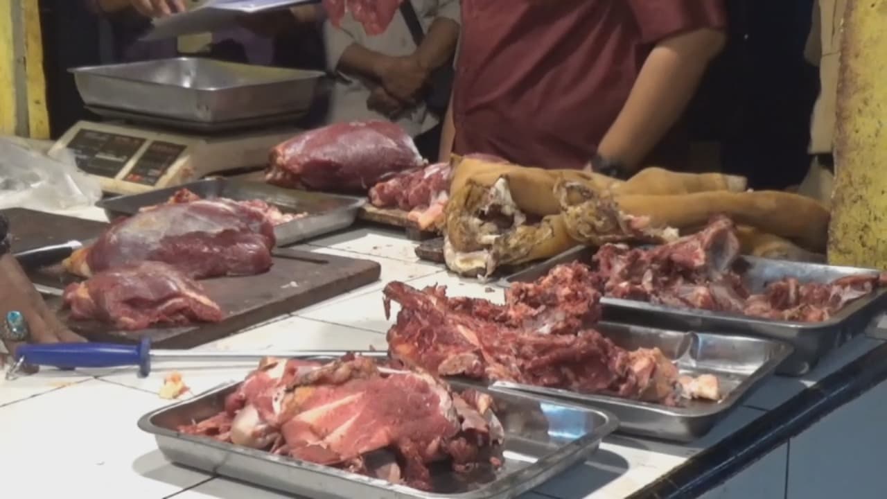 Daging Sudah Murah, Tapi Tetap Sepi — Pedagang di Jember Menanti Keajaiban Jelang Idul Adha