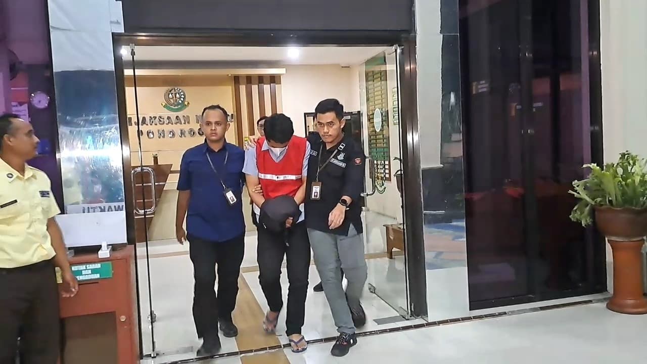 Kejari Ponorogo Tetapkan Satu Tersangka, Siap Bongkar Sindikat Kredit Fiktif BRI Unit Pasar Pon