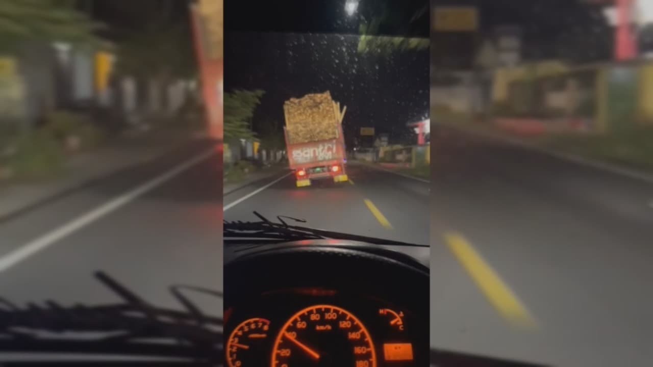 Nyaris Celakakan Pengguna Jalan, Truk Oleng Demi Viral Ditindak Polisi