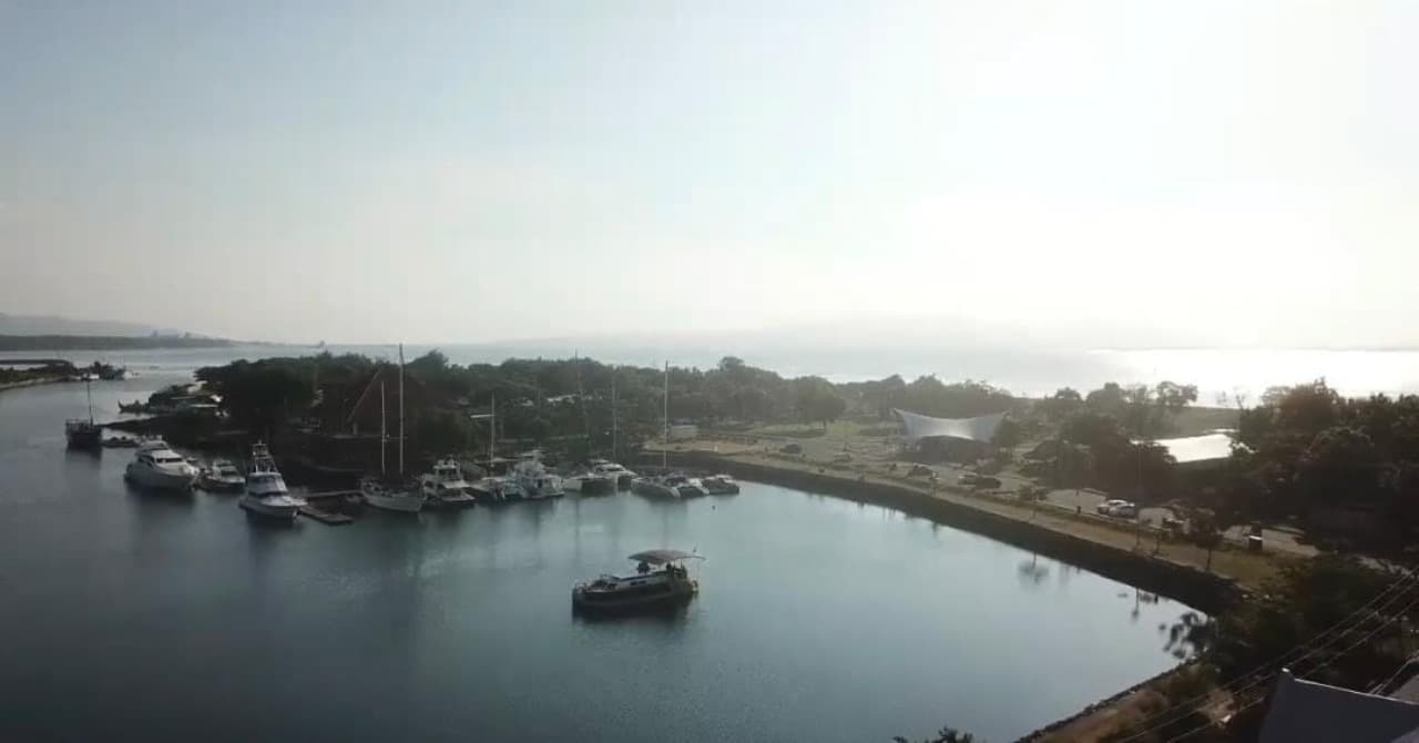Wisata Kapal Listrik di Banyuwangi, Sensasi Berlayar Mewah di Selat Bali