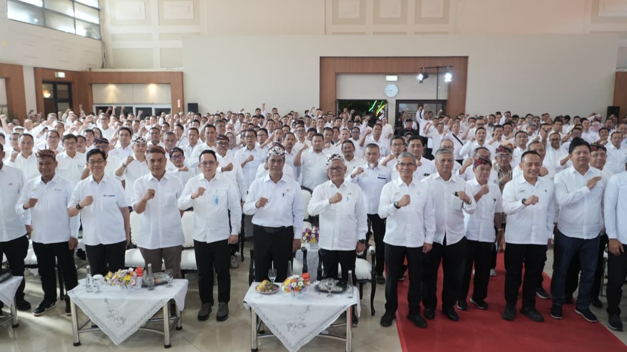 Mentan Amran Dorong Deregulasi dan Percepatan Perluasan Lahan demi Swasembada Gula 2028