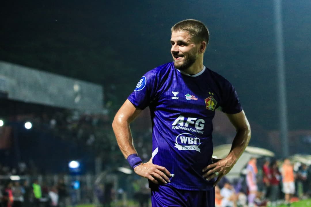 Setelah Ze Valente, Persik Kediri Berpisah dengan Majed Osman