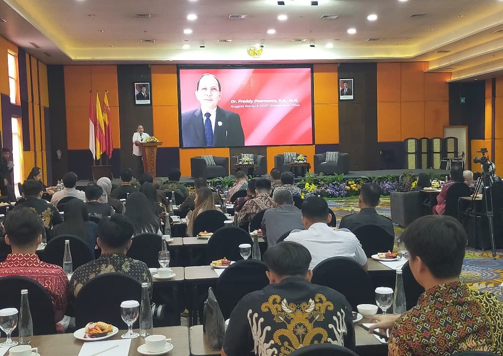 DPRD Jatim dan Ubaya Gelar Seminar Bahas KUHP Baru, Perkuat Peran Advokat