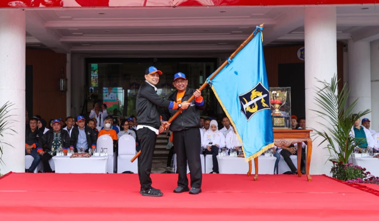 Wali Kota Eri Cahyadi Lepas 1.228 Atlet Surabaya Menuju Porprov IX 2025, Targetkan 200 Emas