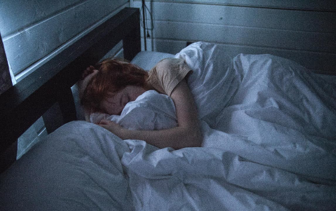Mengenal Macam-Macam Suara Kebisingan Yang Bisa Membuat Anda Tertidur, White Noise dan Brown Noise