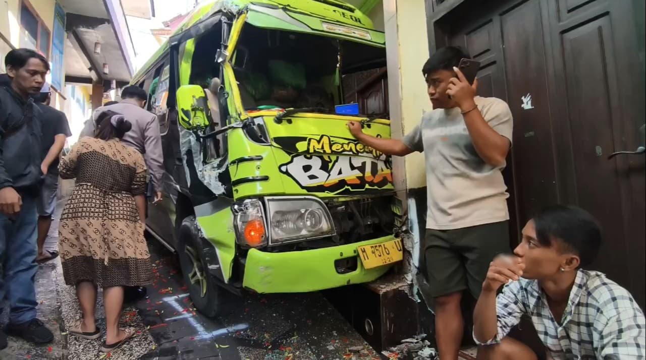 Rem Blong, Minibus Angkut Cabai Tabrak Warga Hingga Tewas