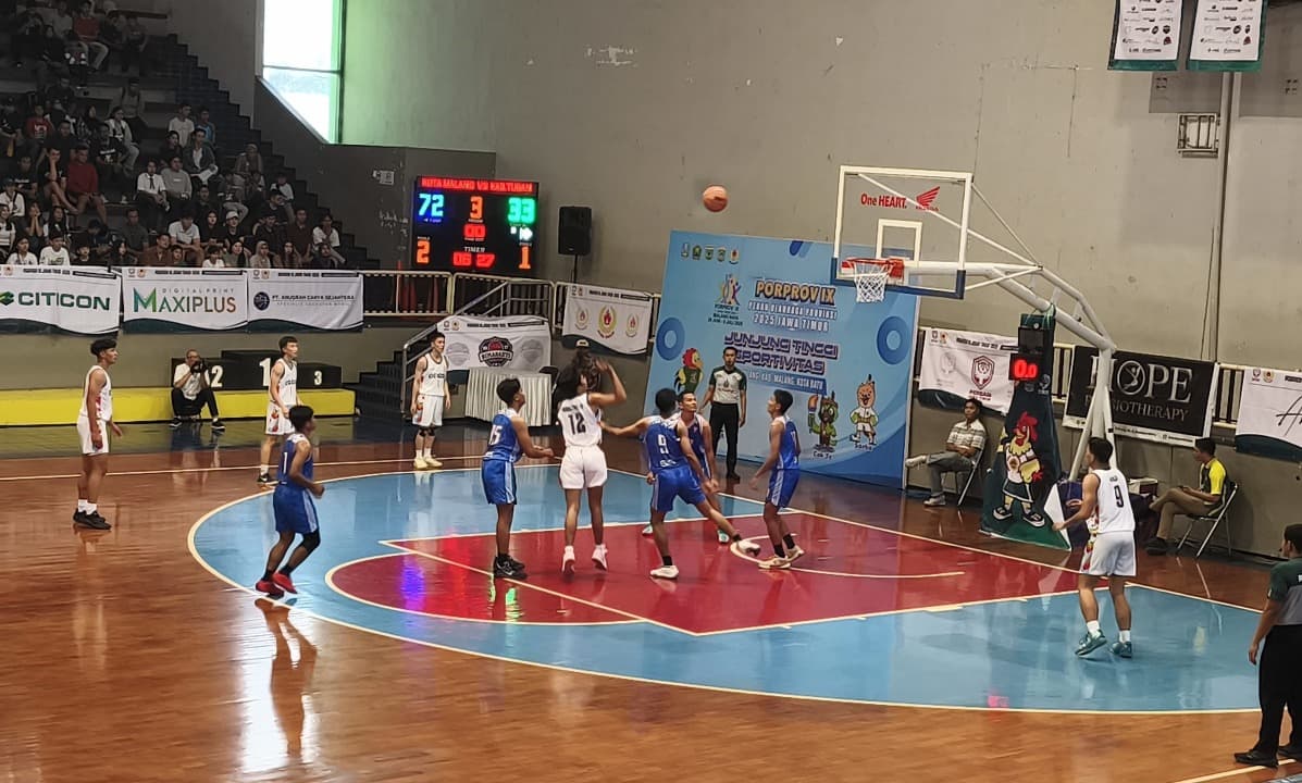 Tim basket putra kota malang lolos 8 besar usai kalahkan kab. Tuban 88-41