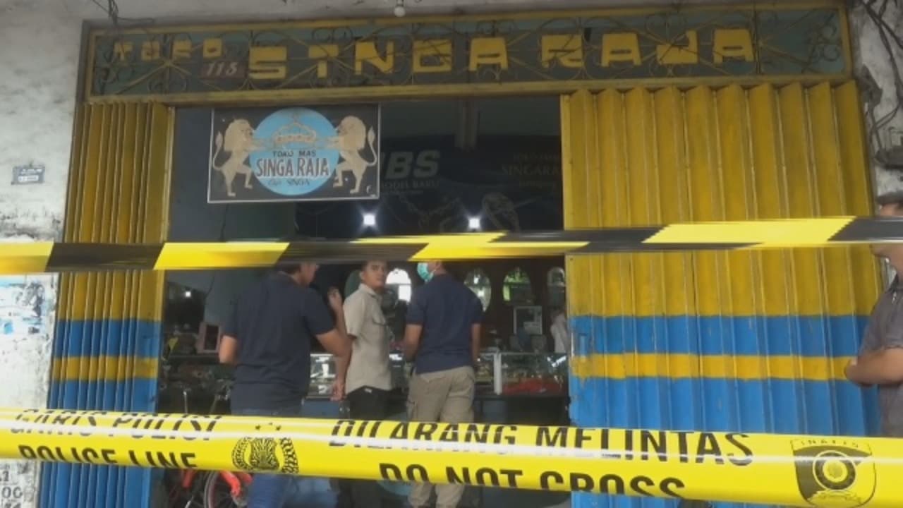 Rampok Bersenjata Satroni Toko Emas, Warga Nyaris Jadi Korban