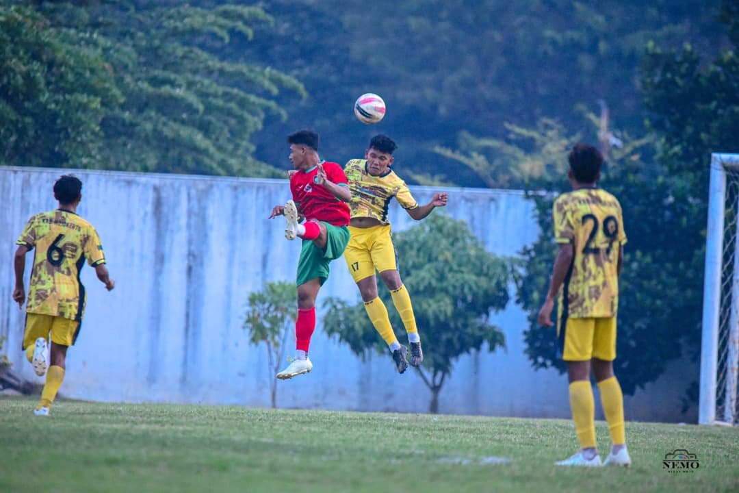 Kalahkan Kota Batu 2-0, Tim Sepak Bola Putra Kabupaten Mojokerto Pimpin Grup C Porprov