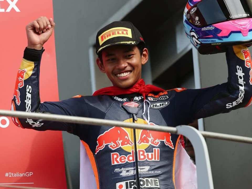 Sejarah Tercipta! Veda Ega Pratama Raih Double Winners Red Bull Rookies Cup di Mugello